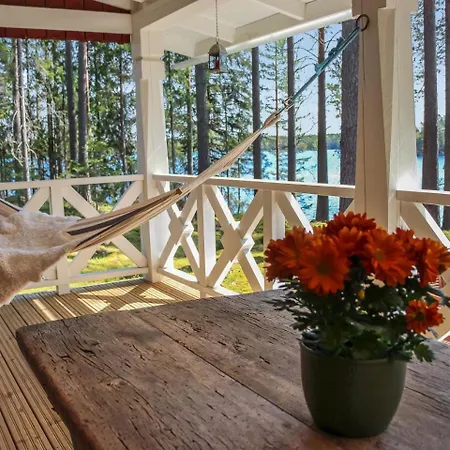 Hotel Mustalahden Makasiini By Interhome Multia